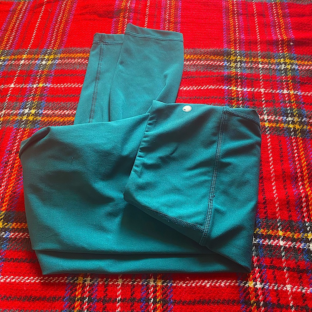 NWOT- yogalicious leggings